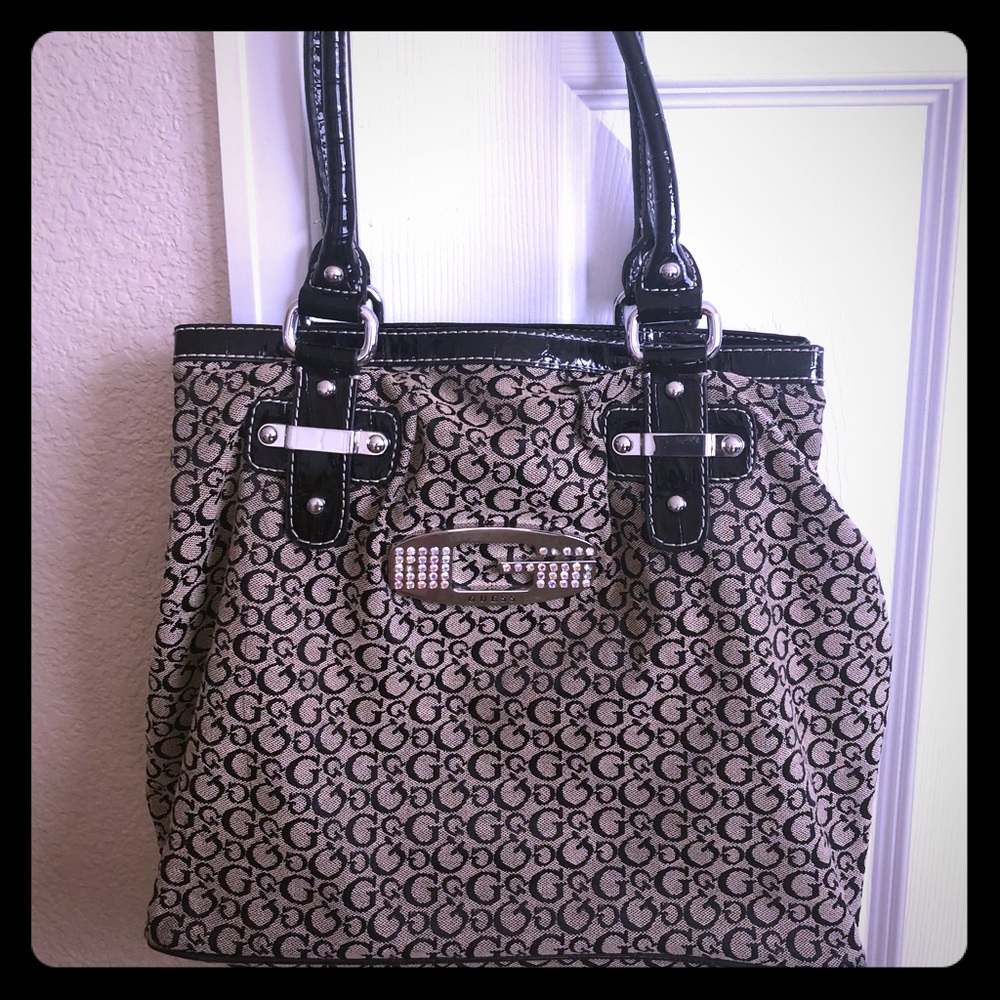 Guess Tote 👜 Bag - Used good condition